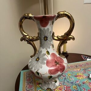 Pereira Valdo handcrafted beautiful hand painted porcelain vase, family heirloom
